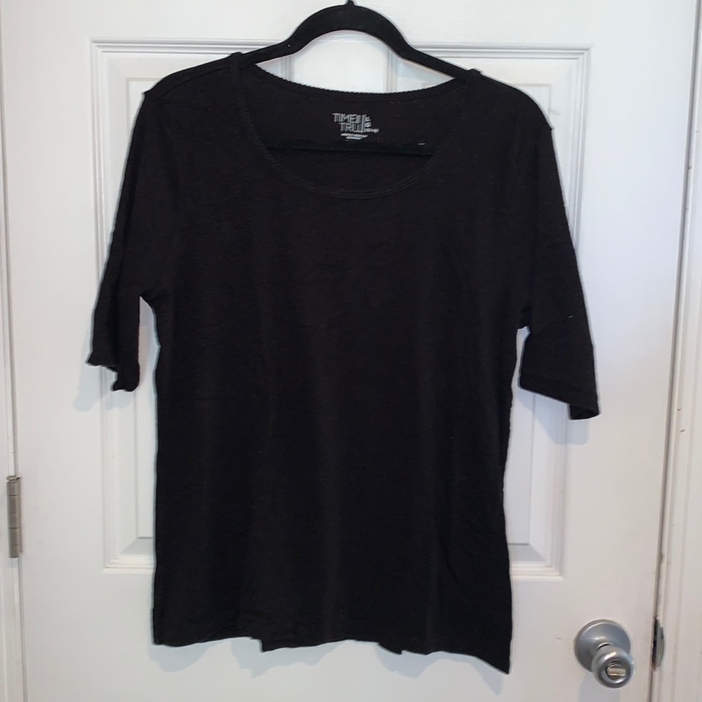 Scoop neck tee